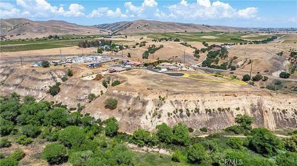 1.83 Acres of Residential Land for Sale in San Miguel, California