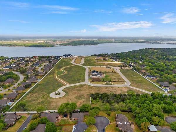 0.5 Acres of Residential Land for Sale in Woodway, Texas