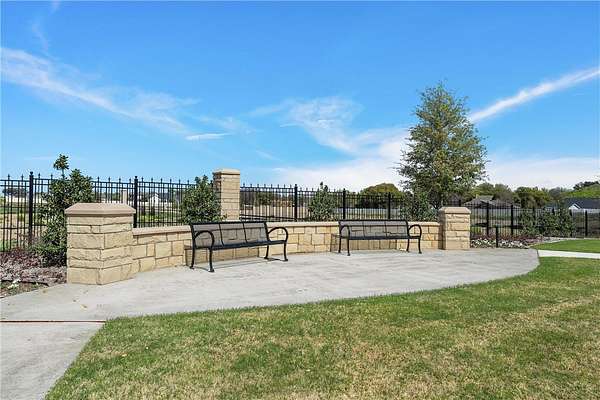 0.53 Acres of Residential Land for Sale in Woodway, Texas