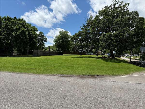 0.31 Acres of Residential Land for Sale in Bonham, Texas