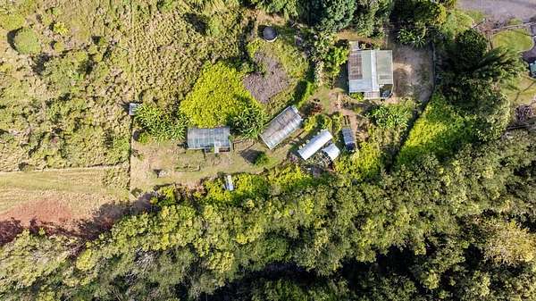 16.5 Acres of Land with Home for Sale in Nīnole, Hawaii