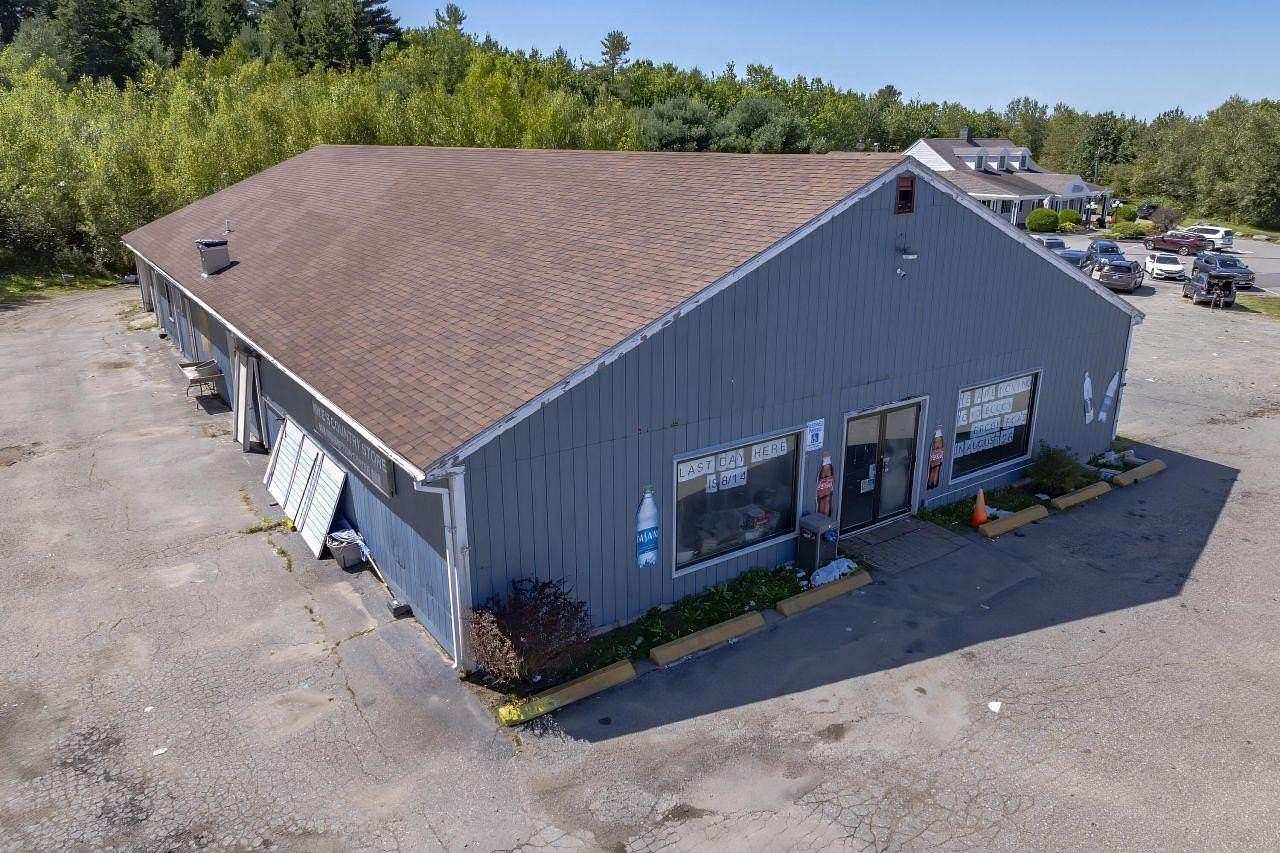 1.86 Acres of Improved Commercial Land for Sale in Ellsworth, Maine