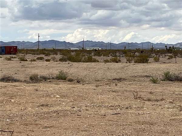 2.2 Acres of Land for Sale in Golden Valley, Arizona