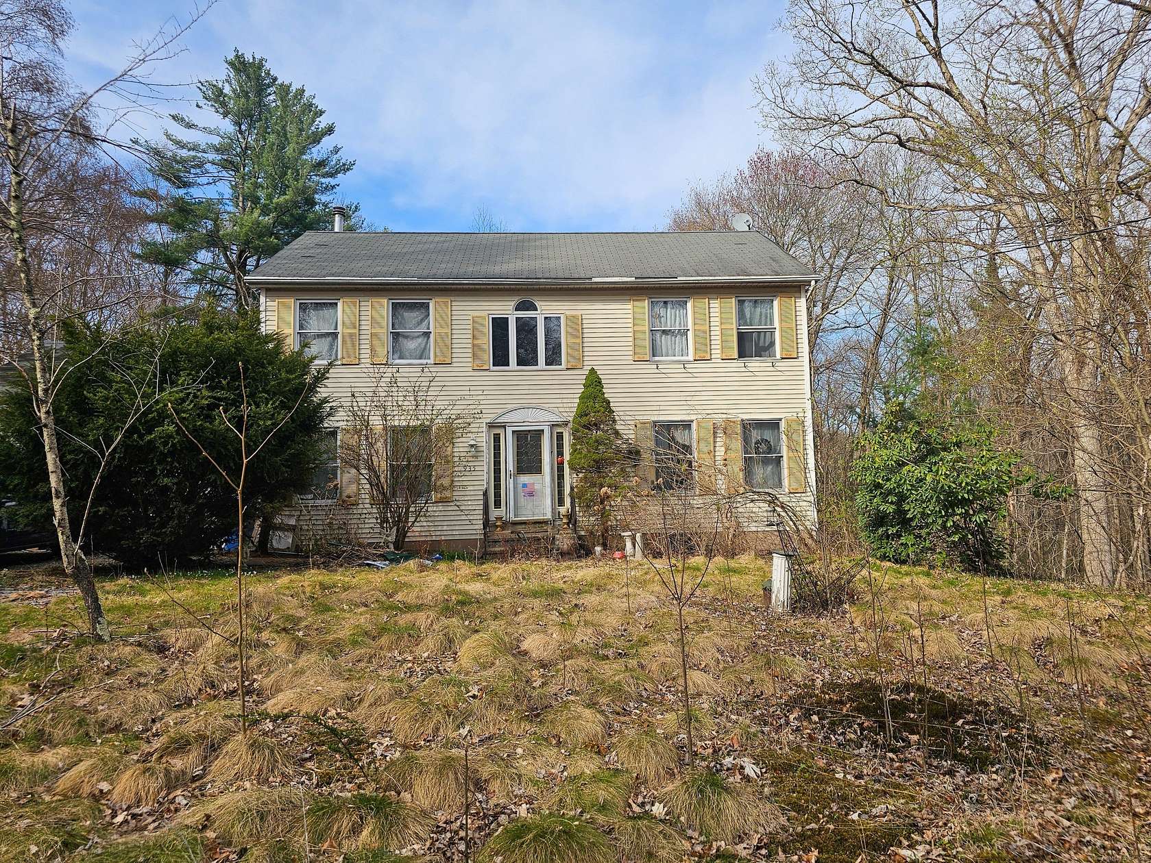 4.72 Acres of Residential Land with Home for Sale in Hamden, Connecticut