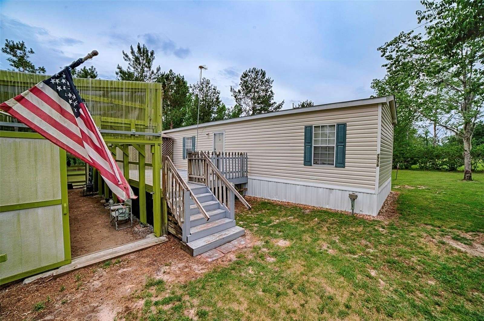 19.9 Acres of Land with Home for Sale in Jasper, Florida