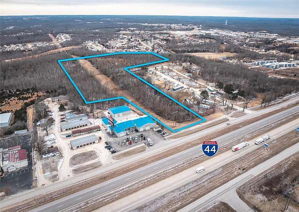 21 Acres of Mixed-Use Land for Sale in St. Robert, Missouri