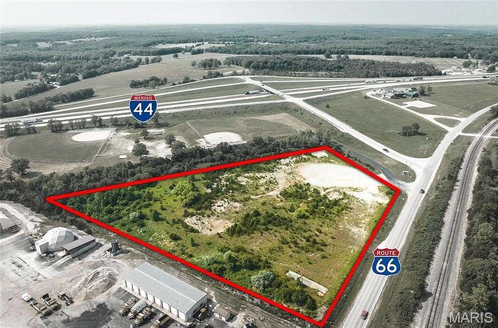 6.57 Acres of Mixed-Use Land for Sale in Cuba, Missouri