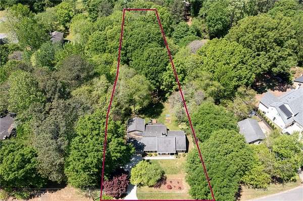 0.82 Acres of Residential Land for Sale in Alpharetta, Georgia