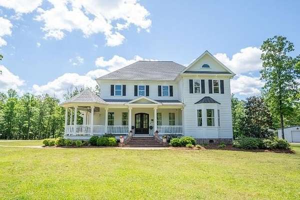 9.66 Acres of Residential Land with Home for Sale in Starkville, Mississippi