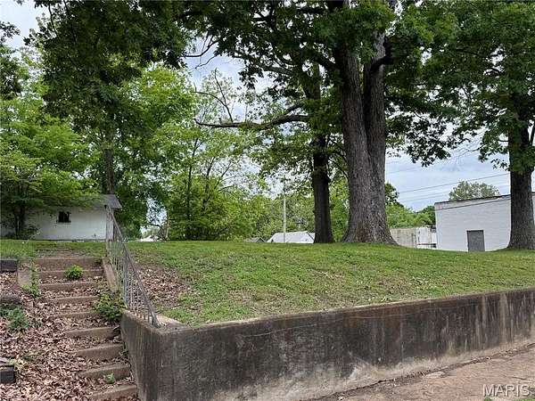 0.14 Acres of Residential Land for Sale in Poplar Bluff, Missouri
