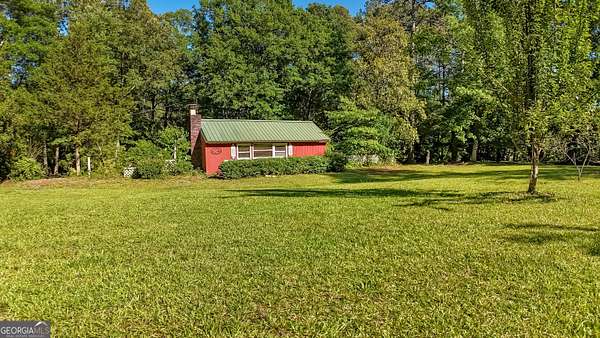 0.96 Acres of Residential Land with Home for Sale in Martin, Georgia