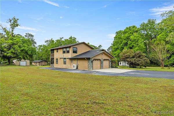 1.84 Acres of Residential Land with Home for Sale in Dunnellon, Florida