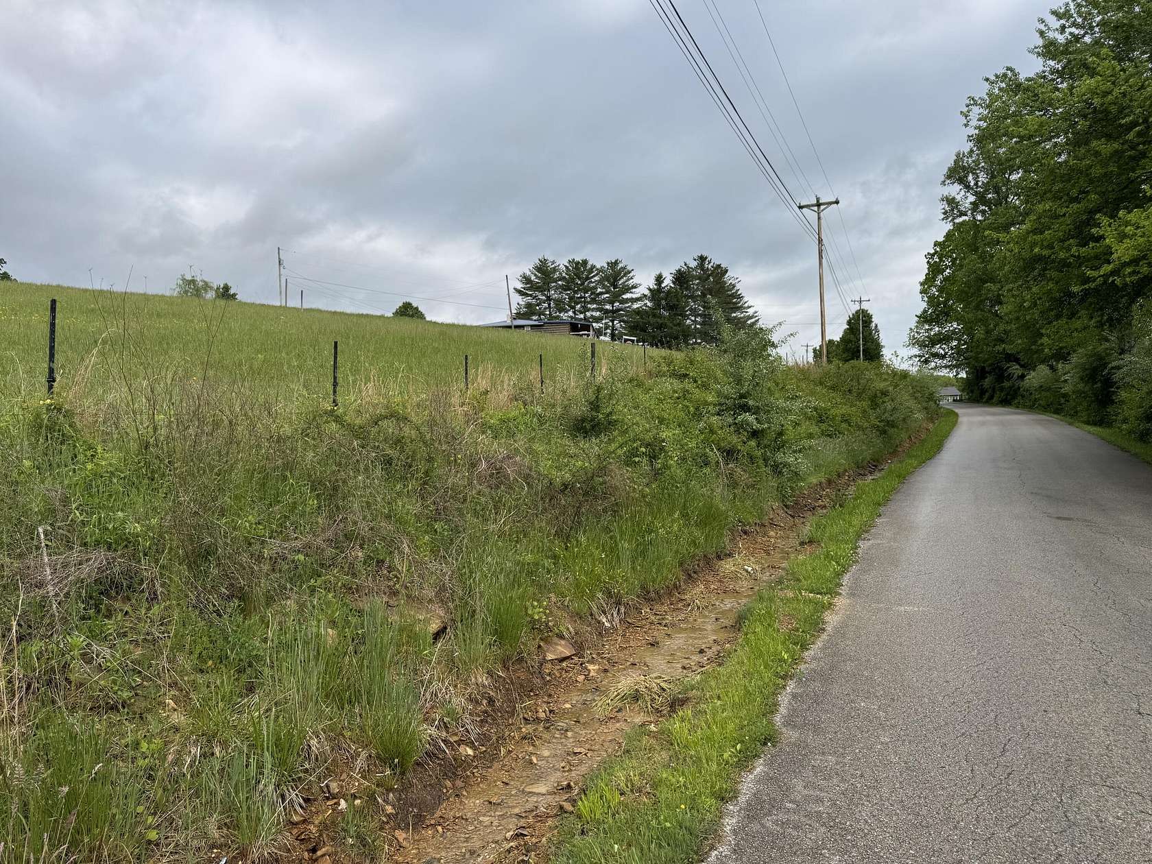 5.34 Acres of Agricultural Land for Sale in East Bernstadt, Kentucky