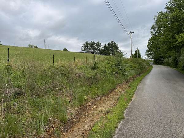 5.34 Acres of Agricultural Land for Sale in East Bernstadt, Kentucky