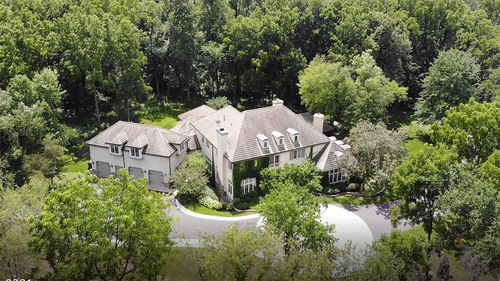 4 Acres of Land with Home for Sale in Wayne, Illinois