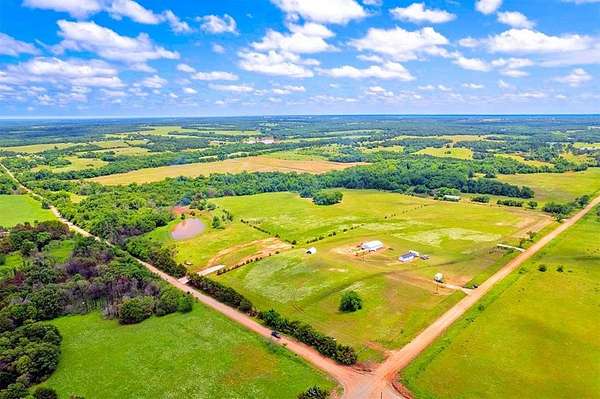 2 Acres of Residential Land for Sale in Guthrie, Oklahoma