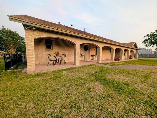 2.23 Acres of Residential Land with Home for Sale in Corpus Christi, Texas