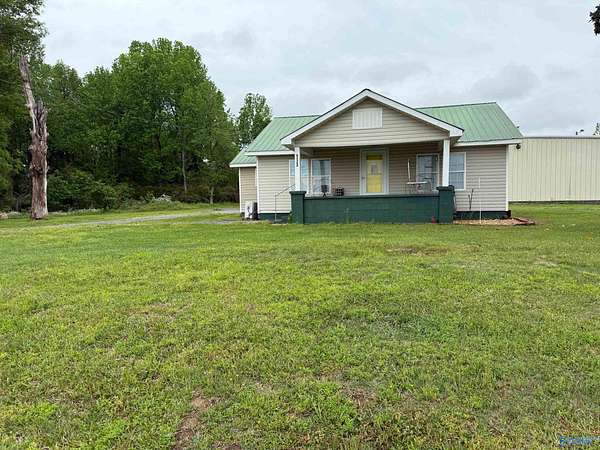 1.77 Acres of Residential Land with Home for Sale in Geraldine, Alabama