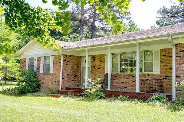 1.76 Acres of Residential Land with Home for Sale in Harrisburg, Arkansas