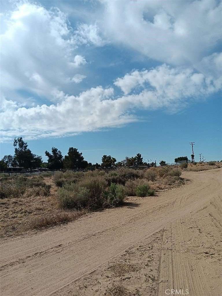 2.5 Acres of Residential Land for Sale in Phelan, California