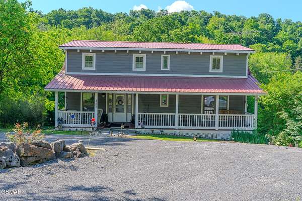 3 Acres of Residential Land with Home for Sale in Dandridge, Tennessee