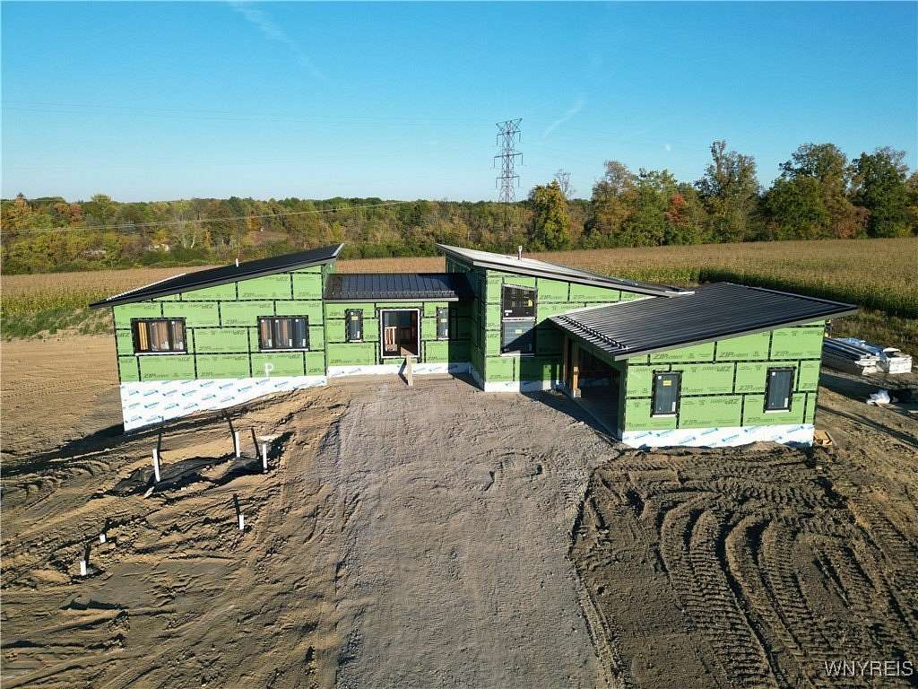 2.1 Acres of Residential Land with Home for Sale in Elma, New York