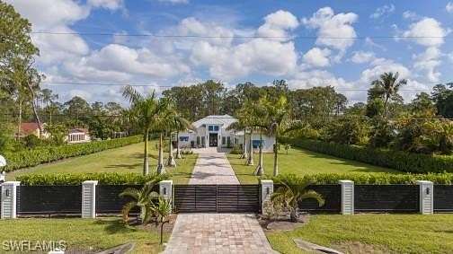 2.27 Acres of Residential Land with Home for Sale in Naples, Florida