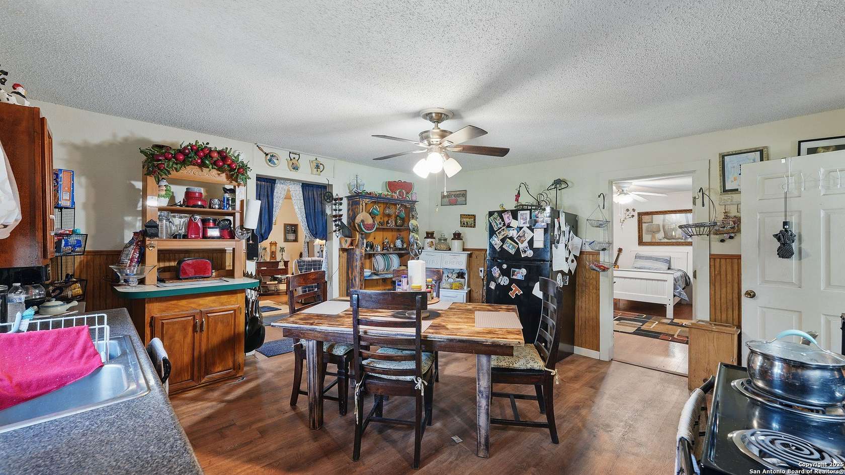 4.57 Acres of Residential Land with Home for Sale in Kingsbury, Texas