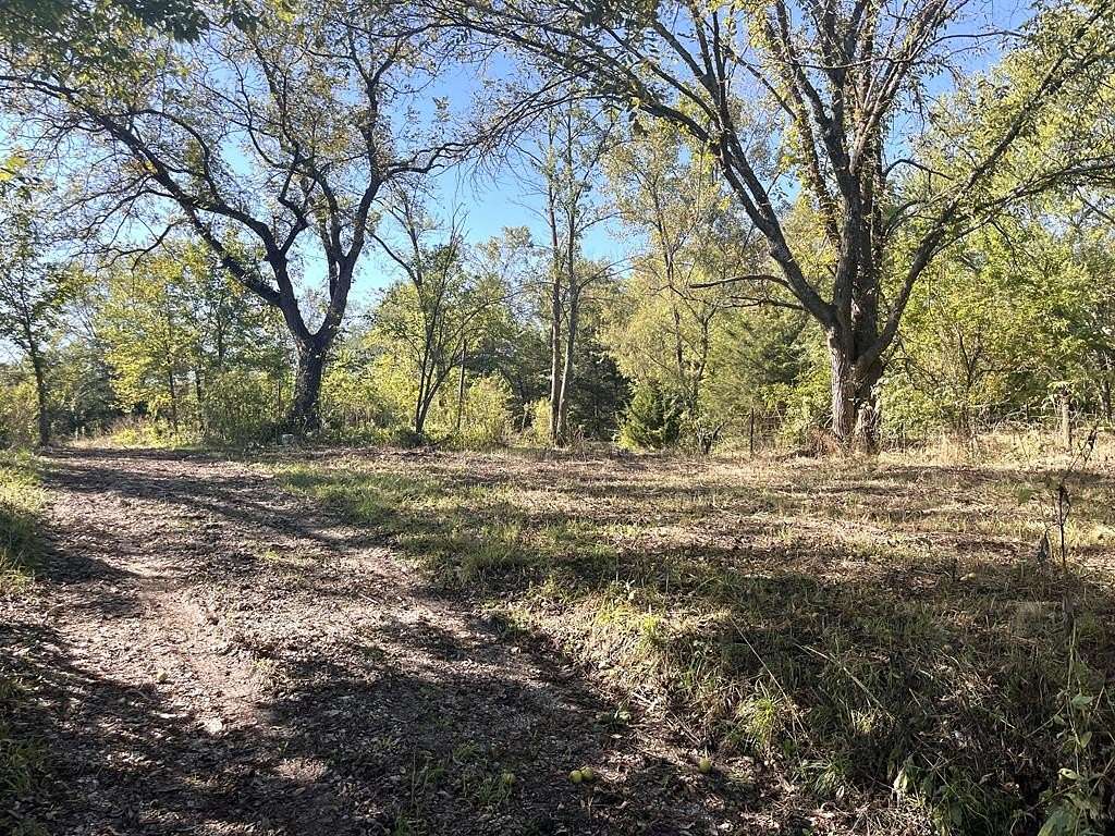 3.6 Acres of Land for Sale in Braymer, Missouri