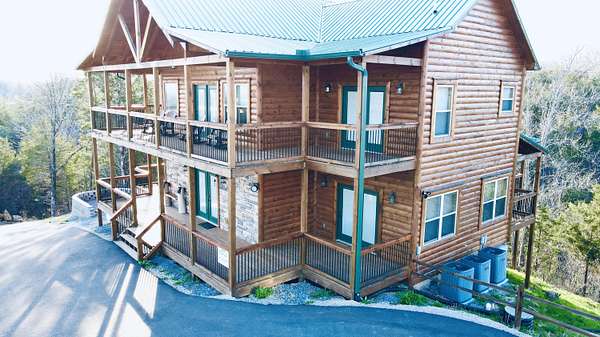 1.6 Acres of Residential Land with Home for Sale in Sevierville, Tennessee