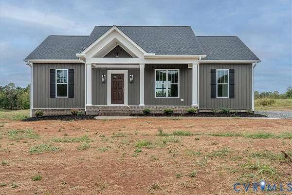 3 Acres of Residential Land with Home for Sale in Dillwyn, Virginia