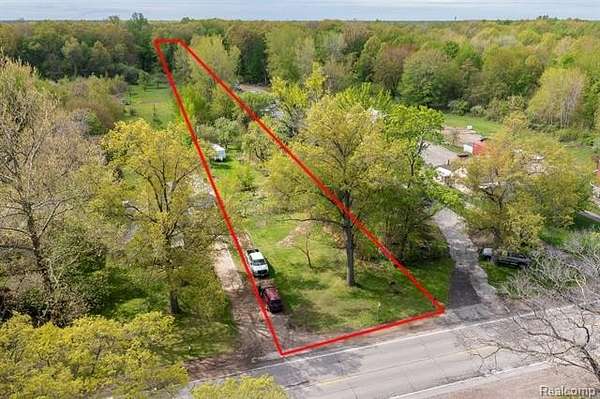 2 Acres of Commercial Land for Sale in Romulus, Michigan