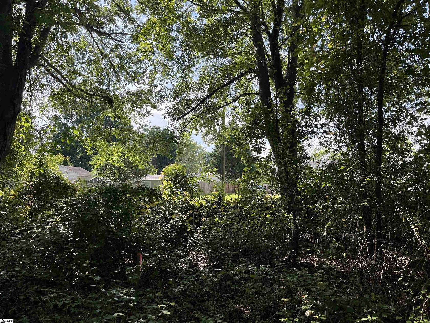 1 Acre of Residential Land for Sale in Lyman, South Carolina