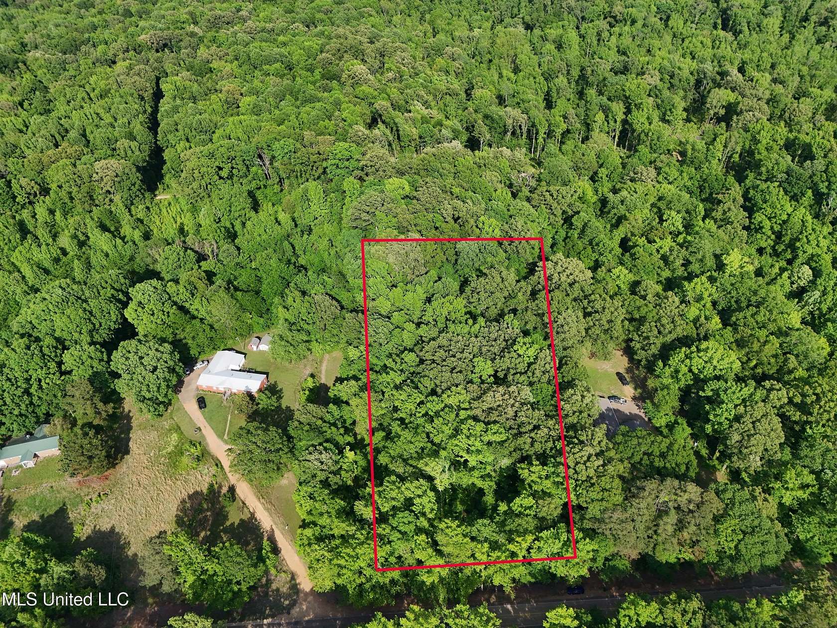 2.6 Acres of Residential Land for Sale in Sarah, Mississippi