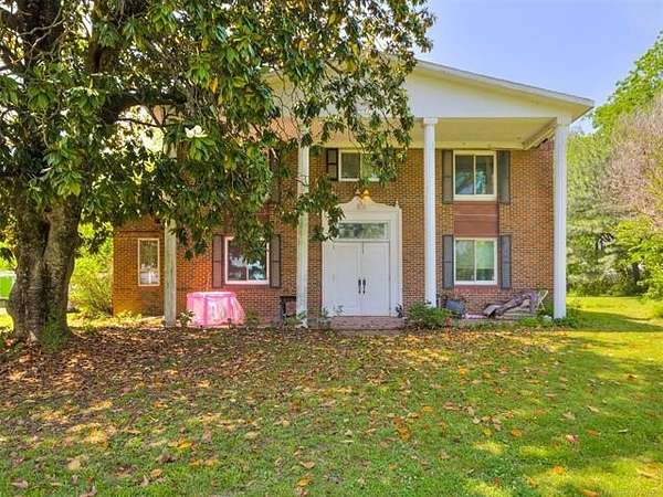 2.6 Acres of Improved Mixed-Use Land for Sale in Muskogee, Oklahoma