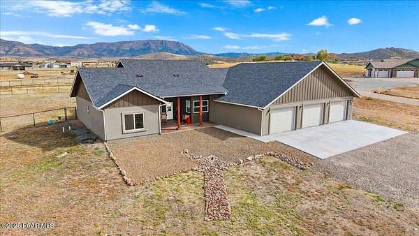 2 Acres of Residential Land with Home for Sale in Prescott Valley, Arizona