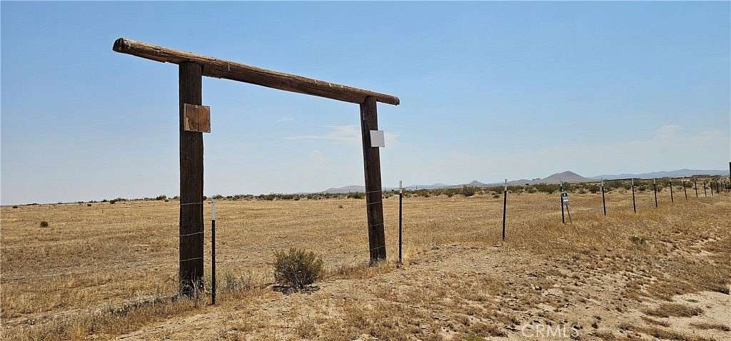 10 Acres of Land for Sale in Mojave, California