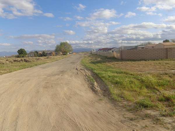 Land for Sale in Lancaster, California