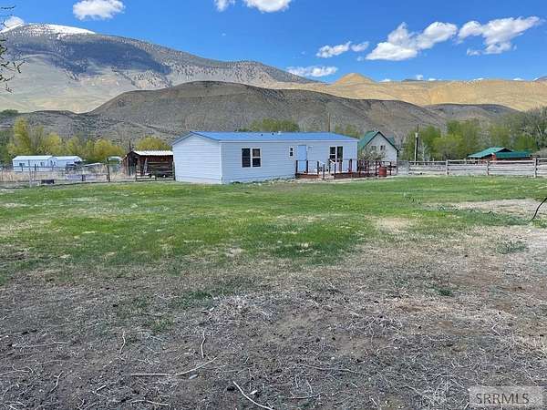 1.66 Acres of Residential Land with Home for Sale in Challis, Idaho
