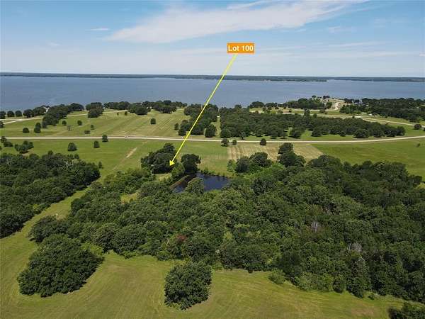 5 Acres of Residential Land for Sale in Streetman, Texas