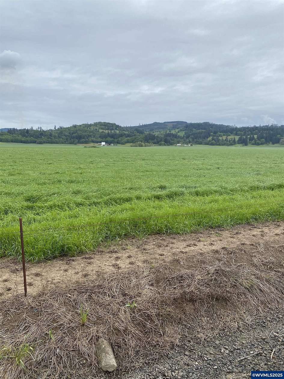 8 Acres of Residential Land for Sale in Brownsville, Oregon
