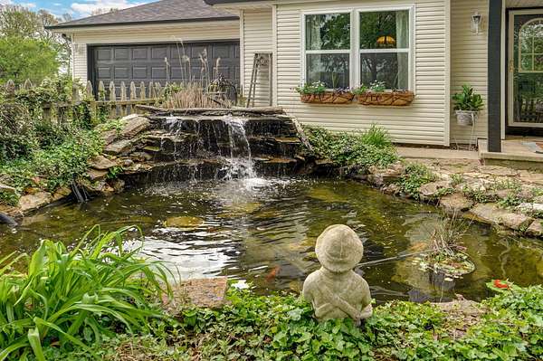 5.86 Acres of Residential Land with Home for Sale in Clever, Missouri