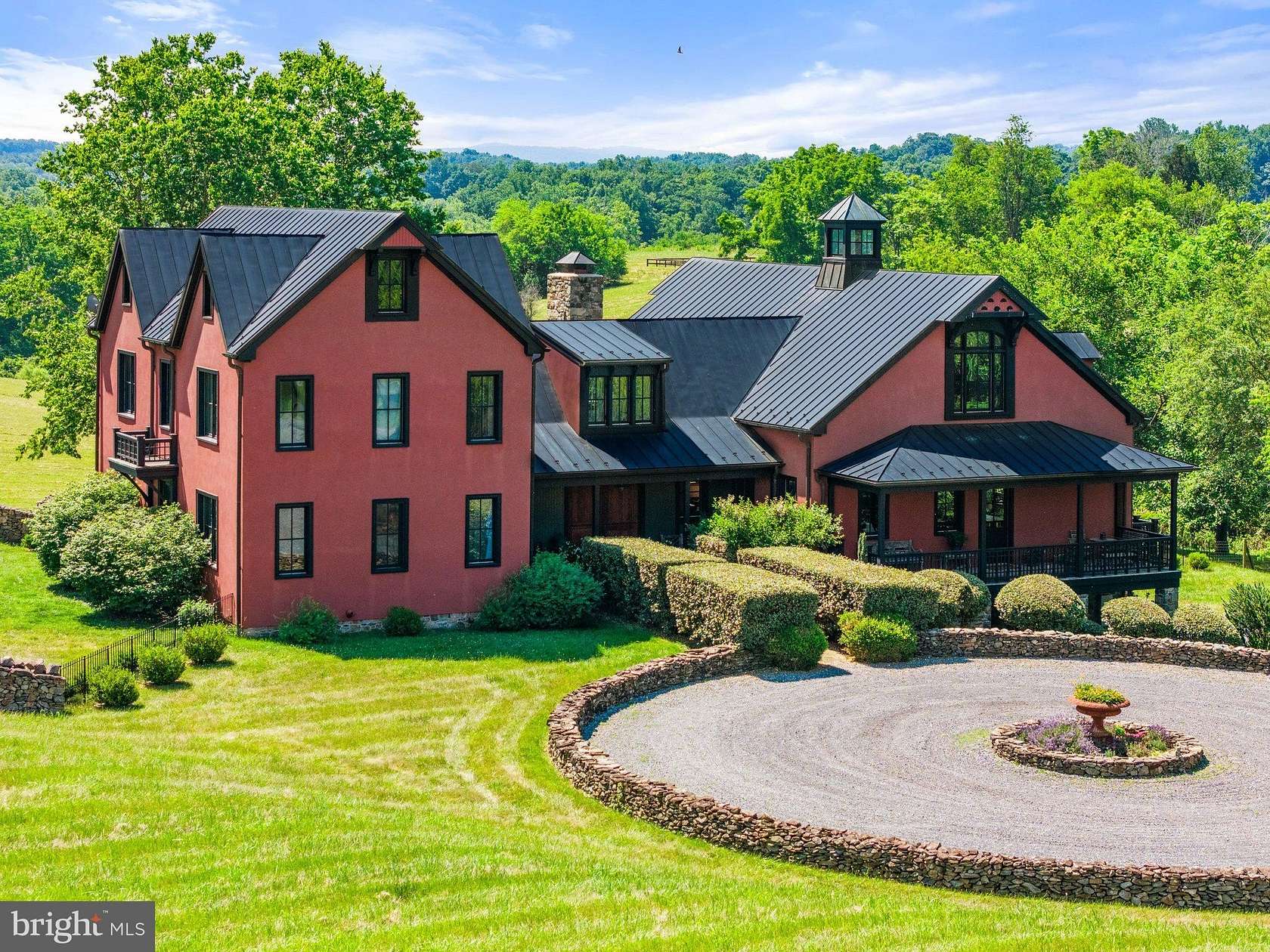 123 Acres of Land with Home for Sale in Delaplane, Virginia