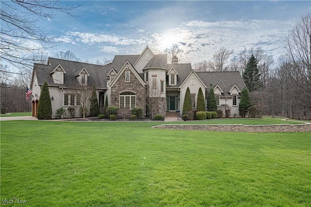 2.6 Acres of Residential Land with Home for Sale in Jefferson, Ohio