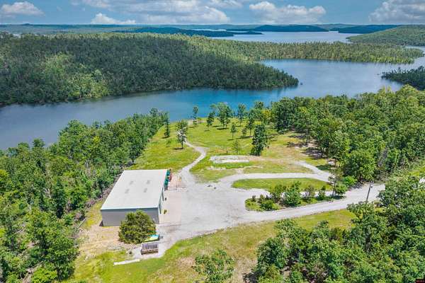 8 Acres of Residential Land with Home for Sale in Mountain Home, Arkansas