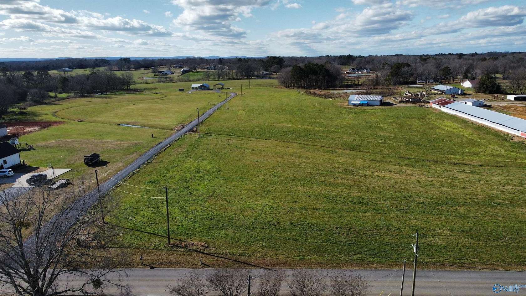 1 Acre of Residential Land for Sale in Hartselle, Alabama