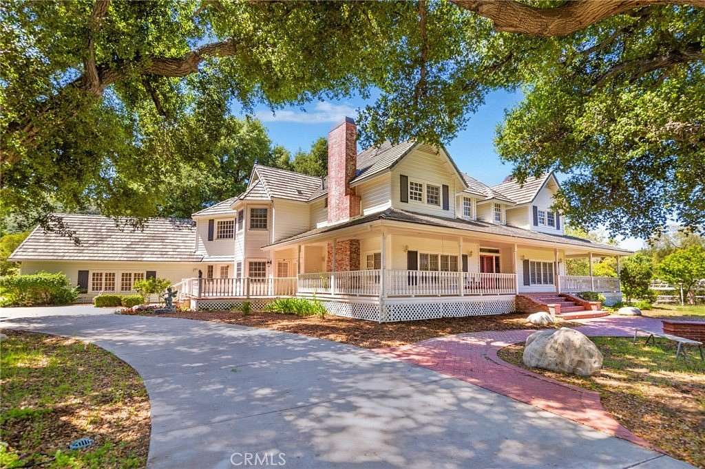 2 Acres of Residential Land with Home for Sale in Canyon Country, California