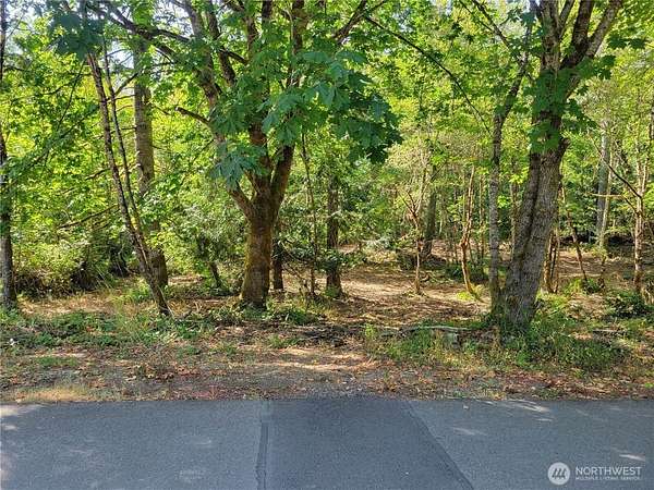 1.68 Acres of Residential Land for Sale in Grapeview, Washington