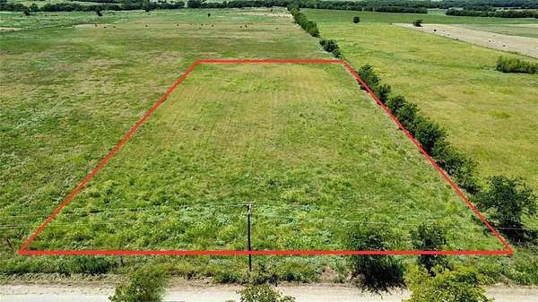 3 Acres of Residential Land for Sale in Pecan Gap, Texas