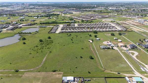10 Acres of Residential Land for Sale in Fort Worth, Texas